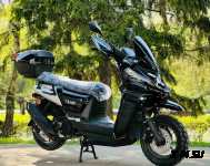 Скутер Discovery Tank TK4 180